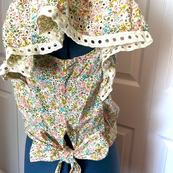 Boutique faux Wrap Floral Embroidered top - Picture 3 of 12